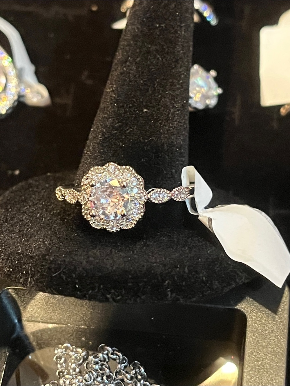 Elegant White Halo Engagement Ring - Brand moisenite
